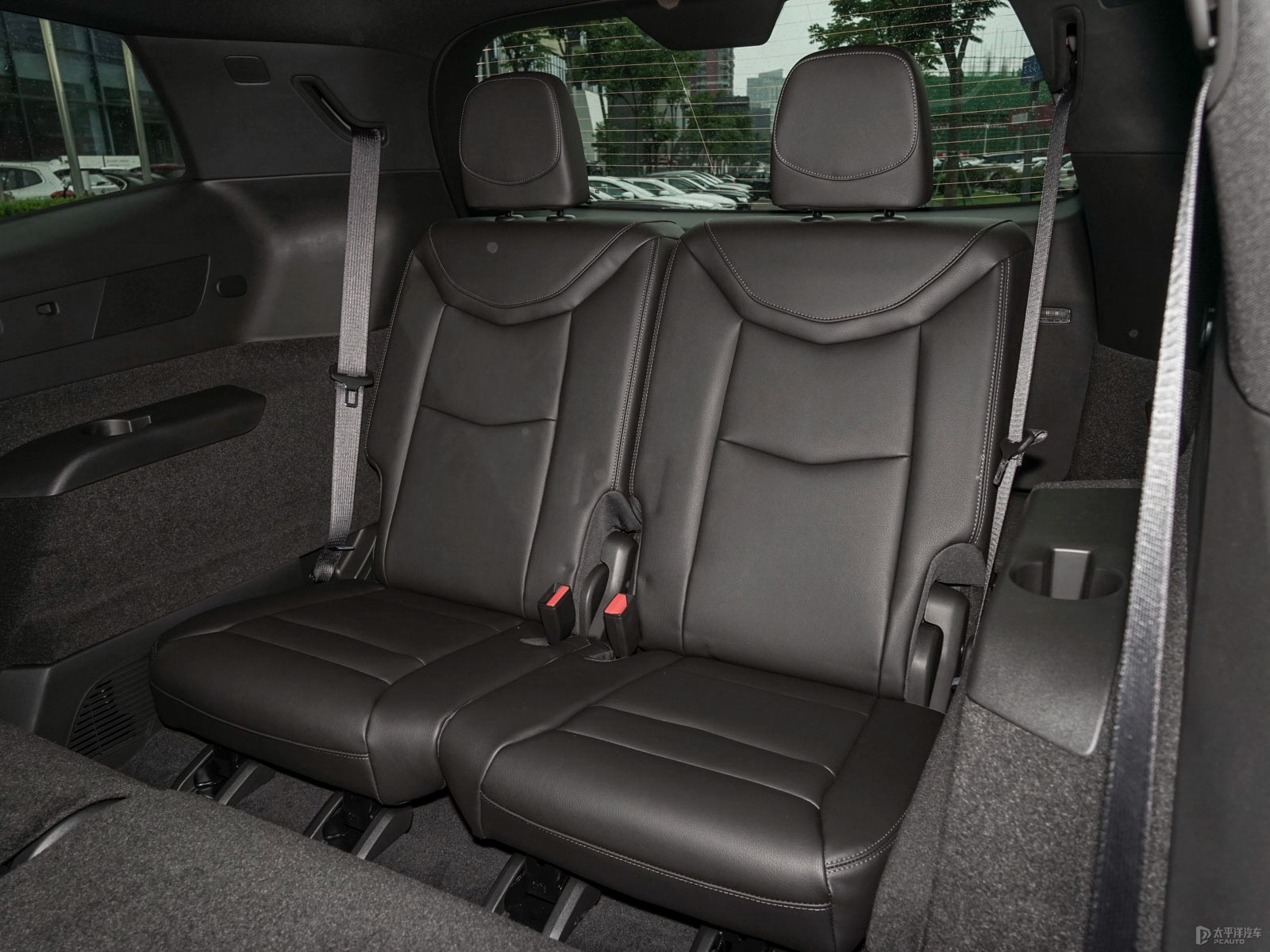 豪華與實用并存 凱迪拉克XT6 2022款2.0T兩驅豪華型7座內飾深度解析